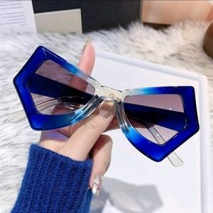 Women's Bold Blue Gradient Geometric Sunglasses
